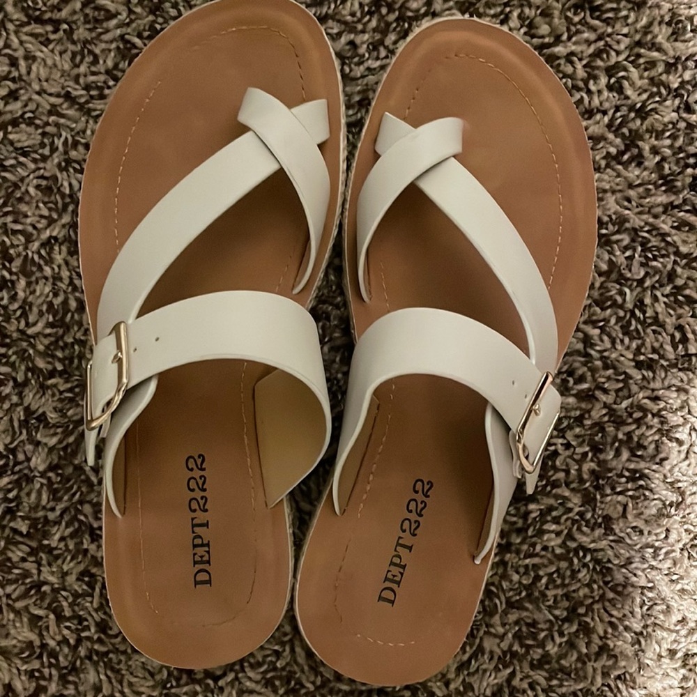 Size 6 shoes cute and good for the beach and going to the pool